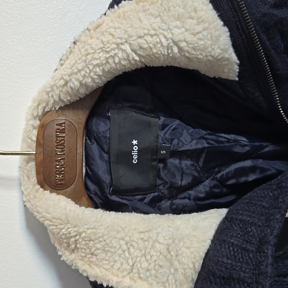 Jacket - Picture 3 of 5